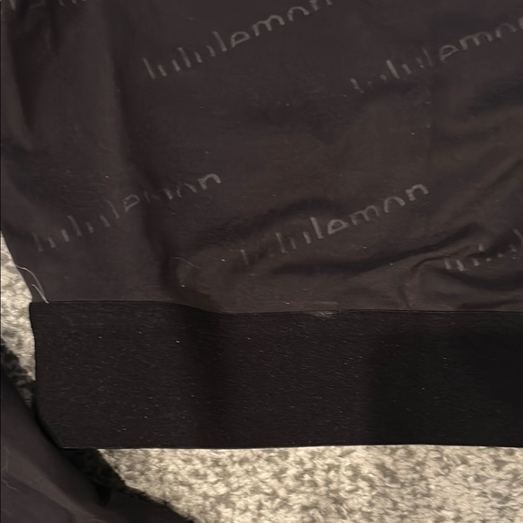 lululemon athletica black Fitted Crop Top size 8, logo design - Picture 7 of 10